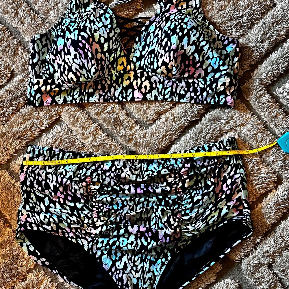 Torrid leopard print pink and blue 3x super cute swim set
